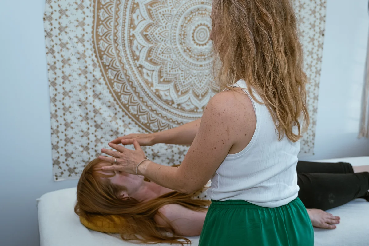 Séance de magnétisme, soin énergétique par Nathalie Debray, magnétiseuse en Isère